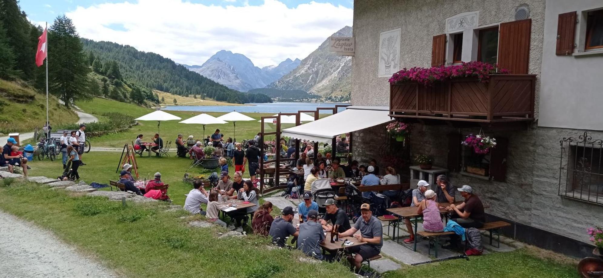 Hotel Ristorante Lagrev Малоя Екстер'єр фото